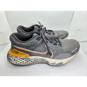 Nike ZoomX Invincible Run Flyknit 2 Shoes Mens 9.5 Grey Running Athletic Sneaker